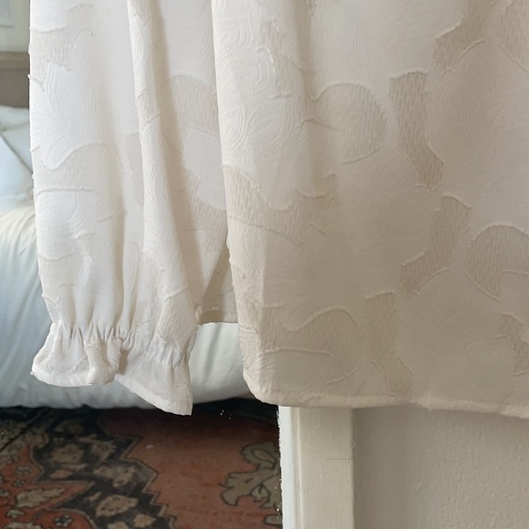 Banana Republic Blouse size S - Picture 2 of 5